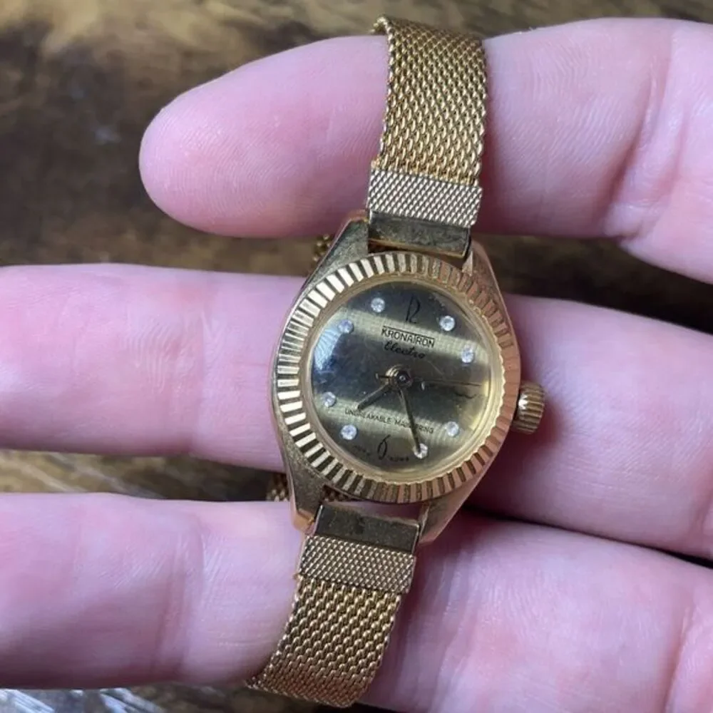Kronaron Electra Women's vintage gold‎ wrist watch analog hong kong